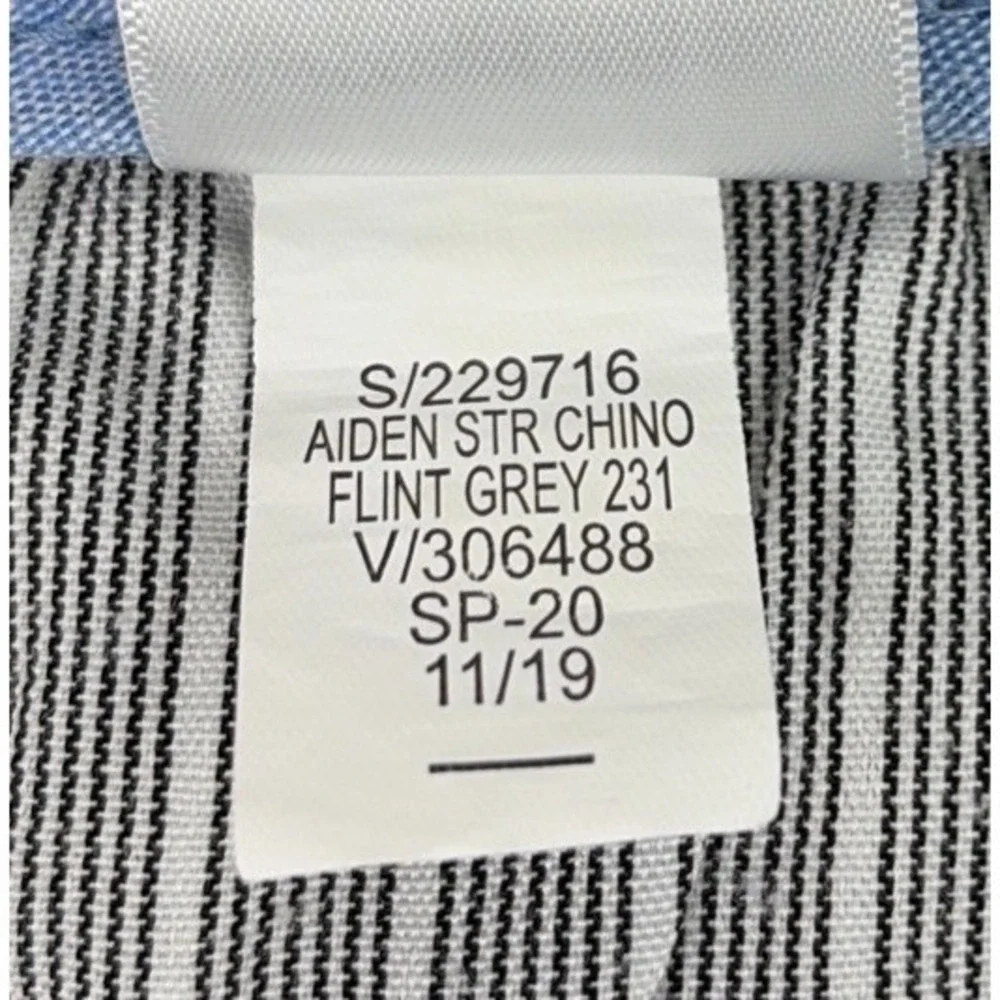 Banana Republic Men's 33x30 Charcoal Gray Aiden Chino Straight Pant Excellent